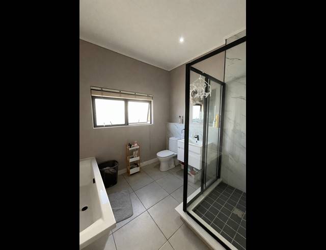 2 BEDROOM APARTMENT TO LET IN SANDOWN